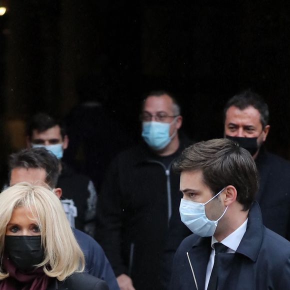 Brigitte Macron - Sorties des obsèques de Juliette Gréco en l'église Saint-Germain-des-Prés. Le 5 octobre 2020 © Jacovides-Moreau / Bestimage 