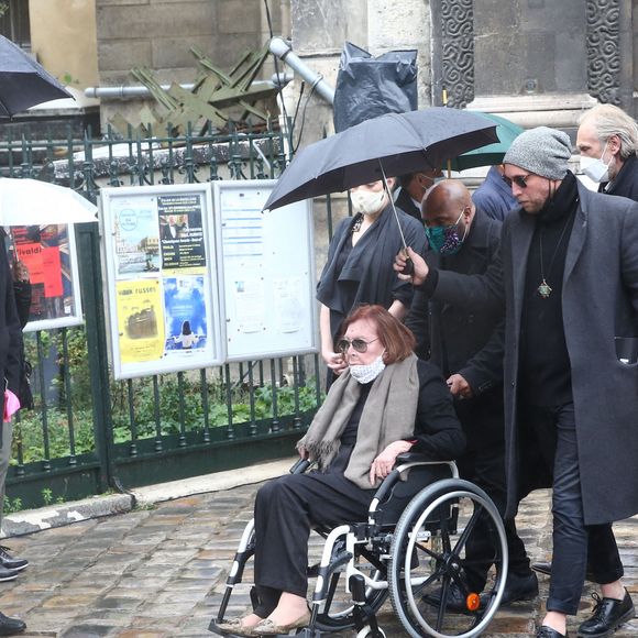 Charlotte Aillaud, la soeur de Juliette Gréco - Sorties des obsèques de Juliette Gréco en l'église Saint-Germain-des-Prés. Le 5 octobre 2020 © Jacovides-Moreau / Bestimage 