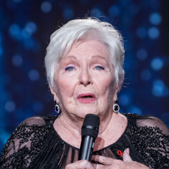 Exclusif - Line Renaud - Enregistrement de l'émission "100 ans de comédies musicales pour le Sidaction", qui sera diffusée le 2 avril sur France 2. Le 10 mars 2020 © Moreau-Perusseau / Bestimage