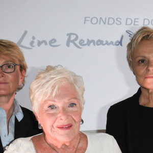 Claude Chirac, Line Renaud et Muriel Robin - 1ère édition de la remise du prix "Line Renaud - Loulou Gasté", pour la recherche médicale, à la Maison de la Recherche à Paris. Le 25 octobre 2019 © Coadic Guirec / Bestimage