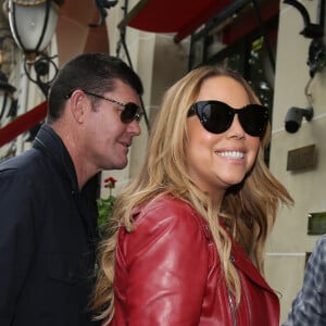 Mariah Carey et son fiancé James Packer font du shopping chez Tom Ford rue Saint-Honoré avant de rentrer à l'hôtel Plaza Athénée à Paris, le 22 avril 2016.