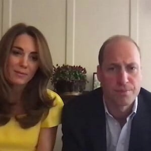 Le prince William, duc de Cambridge, et Kate Middleton, duchesse de Cambridge, abordent en vidéoconférence le problème des incendies survenus plus tôt cette année sur l'île Kangourou. Après l'impact de ces incendies, les habitants doivent à présent faire face à l'épidémie de coronavirus (Covid-19).