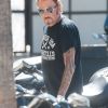Exclusif - De retour de sa virée à moto sur les traces de "Easy Rider", Johnny Hallyday se rend à son cours de sport à Los Angeles. Le 6 octobre 2016