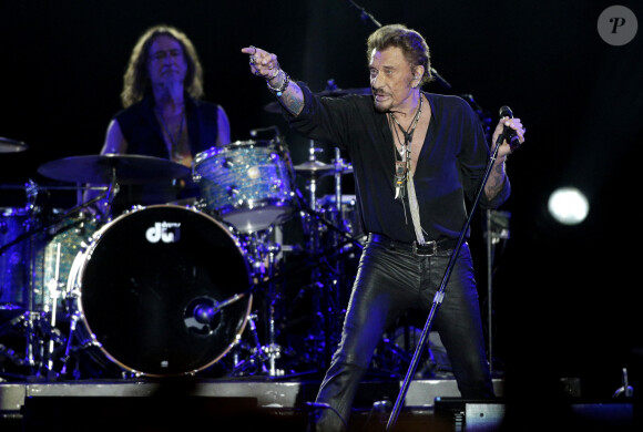 Exclusif - Johnny Hallyday en concert au Vélodrome à Arcachon, où 8500 personnes sont venues l'acclamer. Le 19 juillet 2016 © Patrick Bernard-Thibaud Moritz / Bestimage