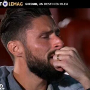 Olivier Giroud en larmes dans Téléfoot sur TF1
