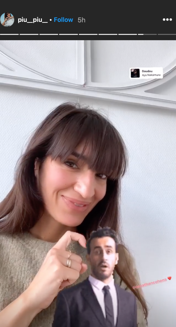 Piu Piu, fière de son compagnon Jonathan Cohen et de sa nouvelle série, 'La Flamme' sur Canal +. 2020.