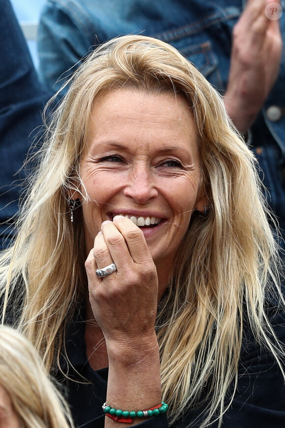 Estelle Lefébure - Célébrités dans les tribunes des internationaux de France de tennis de Roland Garros à Paris, France, le 7 juin 2019. © Cyril Moreau/Bestimage