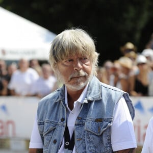 Le chanteur Renaud - Tournoi de pétanque Grand Prix des Personnalités d 'Isle sur la Sorgue dans le Vaucluse (84) le 24 juin 2017 © Eric Etten / Bestimage