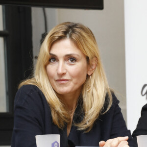 Julie Gayet (Ambassadrice de la Fondation des femmes) lors de la présentation de la Cité Audacieuse avant l'inauguration du 5 mars, à Paris, France, le 3 mars 2020. © Marc Ausset-Lacroix/Bestimage