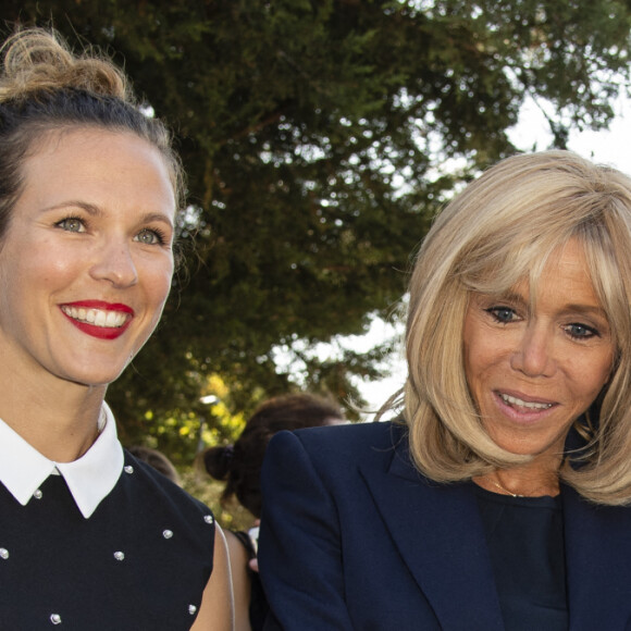 Exclusif - La chanteuse Lorie (Laure Pester), la première Dame Brigitte Macron et Fatima Sarah Oudghiri - La Première Dame et Laure Pester lors de l'inauguration de la Maison des parents de l'hôpital d'Enfants Margency à Margency. Le 17 septembre 2019. © Moreau-Perusseau / Bestimage