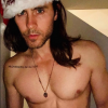 Jared Leto, torse nu pour Noël.