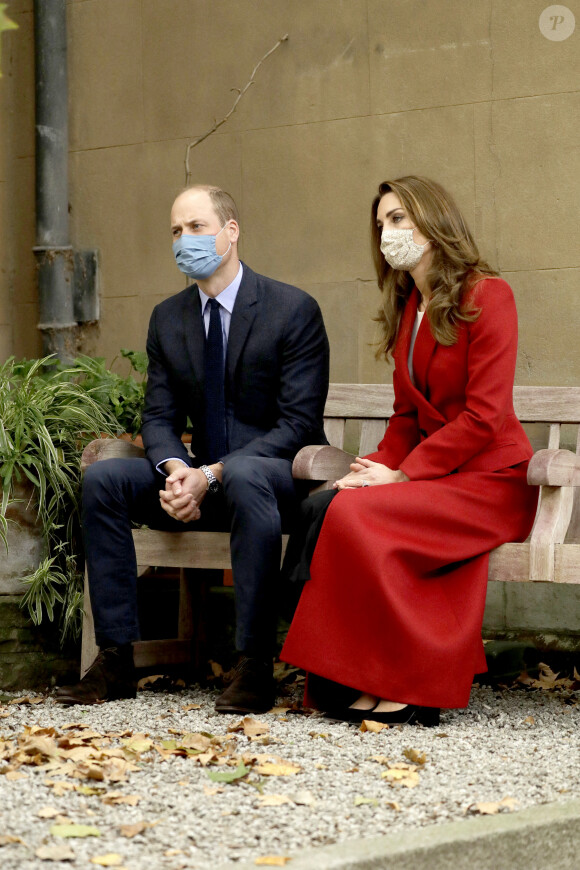 Le prince William, duc de Cambridge, et Catherine (Kate) Middleton, duchesse de Cambridge, visitent l'hôpital St. Bartholomew dans le cadre du projet photographique "Hold Still". Londres. Le 20 octobre 2020. 