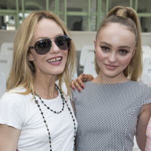 Vanessa Paradis et Lily-Rose Depp - People au 2ème défilé de mode "Chanel", collection Haute-Couture automne-hiver 2018/2019, à Paris. Le 3 juillet 2018 © Olivier Borde / Bestimage