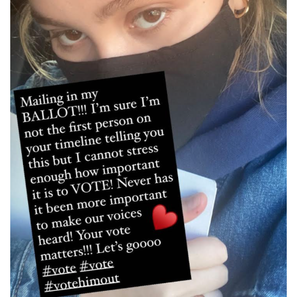 Lily-Rose Depp et Vanessa Paradis appellent à voter contre Donald Trump.
