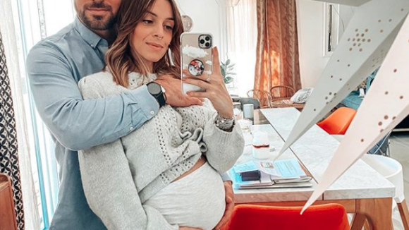 Alexia Mori enceinte d'un bébé surprise : découverte de la grossesse, annonce... elle dit tout