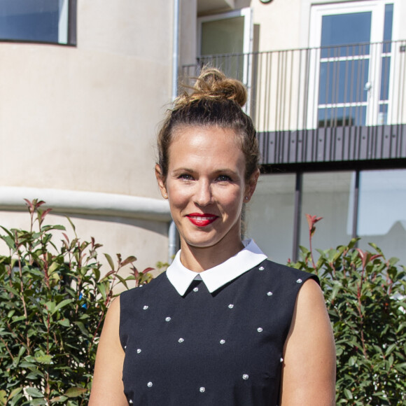 Exclusif - La chanteuse Lorie (Laure Pester) - La Première Dame et Laure Pester lors de l'inauguration de la Maison des parents de l'hôpital d'Enfants Margency à Margency. Le 17 septembre 2019  © Moreau-Perusseau / Bestimage 