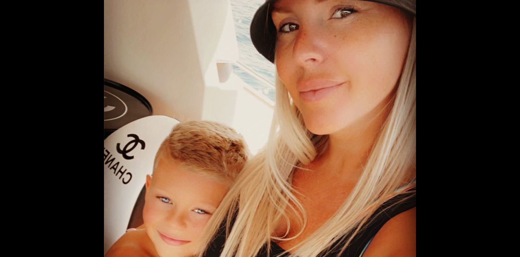 Pere Du Fils D Amelie Neten Amélie Neten, des internautes souhaitent la mort de son fils : furieuse,  elle recadre - Purepeople
