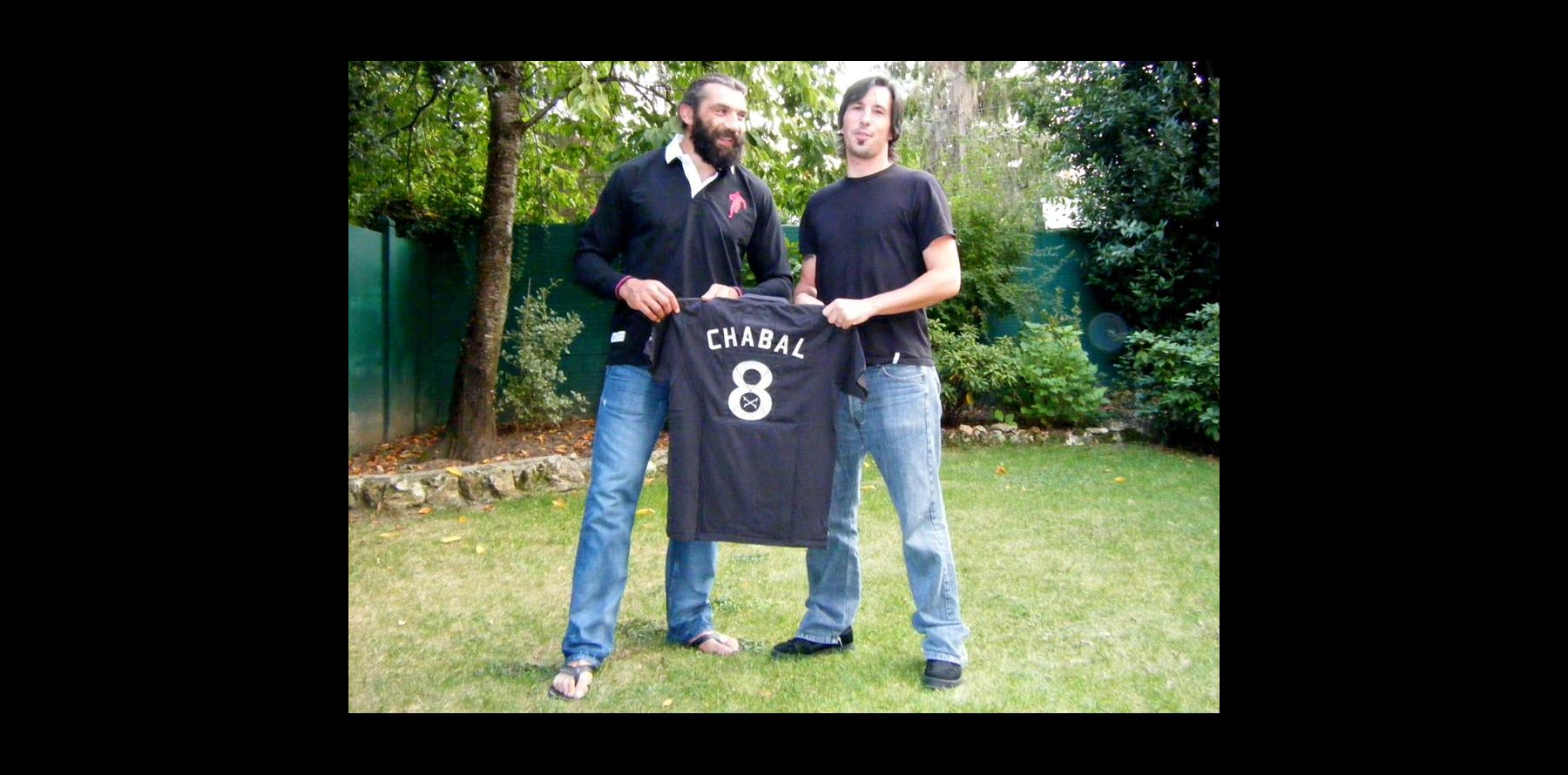 Sébastien Chabal a encore un cadeau pour... le pauvre ...