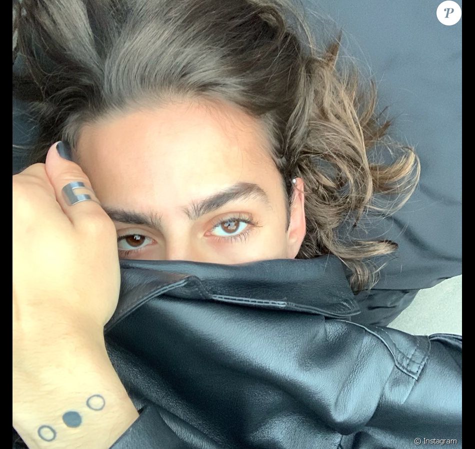 Nicolas Anselmo Est Il En Couple Nicolas Anselmo d'Ici tout commence sur Instagram, le 31 mai 2019 -  Purepeople