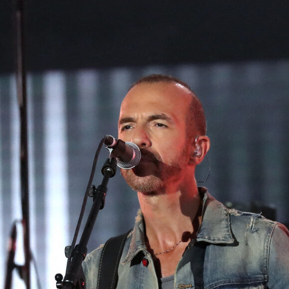Exclusif - Calogero sur scène lors du Festival des Festivals de Rock en Seine au parc de Saint-Cloud le 27 août 2020. Un spectacle diffusé en live sur France 2. © Tiziano Da Silva / Veeren Ramsamy / Bestimage