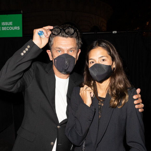 Exclusif - Première sortie officielle de Marc Lavoine et sa femme Line Papin depuis leur mariage lors du défilé Etam Live Show 2020 à Paris le 30 septembre 2020. © Pool Agence Bestimage