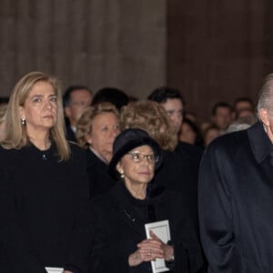 La princesse Cristina d'Espagne, le Juan Carlos et la reine Sofia d'Espagne - Obsèques de l'infante Maria del Pilar de Bourbon à Madrid. Le 29 janvier 2020 