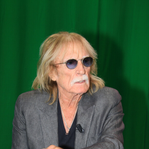 Exclusif - Le chanteur Christophe (Daniel Bevilacqua) pendant l'enregistrement de l'émission télévisée "L'instant de luxe" à Paris, France, le 13 janvier 2020. © Philippe Baldini/Bestimage 