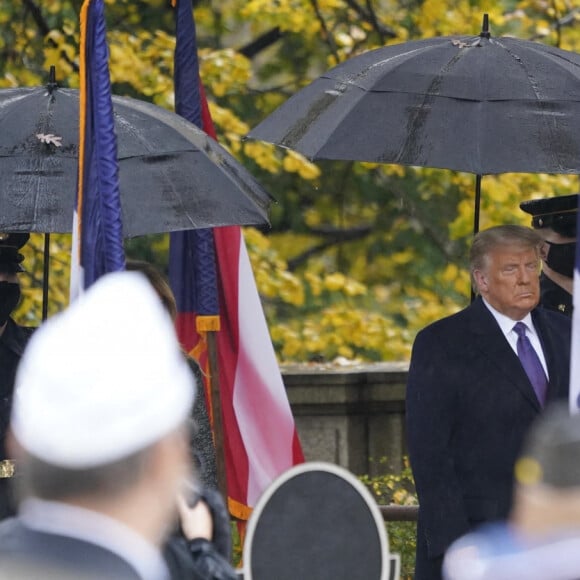 Donald Trump lors de la journée de commémoration "National Veterans Day Observance" au cimetière national de Arlington. Le 11 novembre 2020  