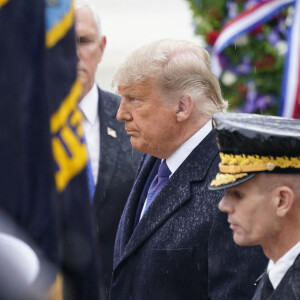 Donald Trump lors de la journée de commémoration "National Veterans Day Observance" au cimetière national de Arlington. Le 11 novembre 2020  