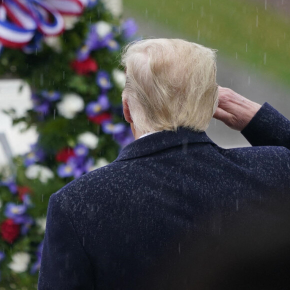 Donald Trump lors de la journée de commémoration "National Veterans Day Observance" au cimetière national de Arlington. Le 11 novembre 2020
