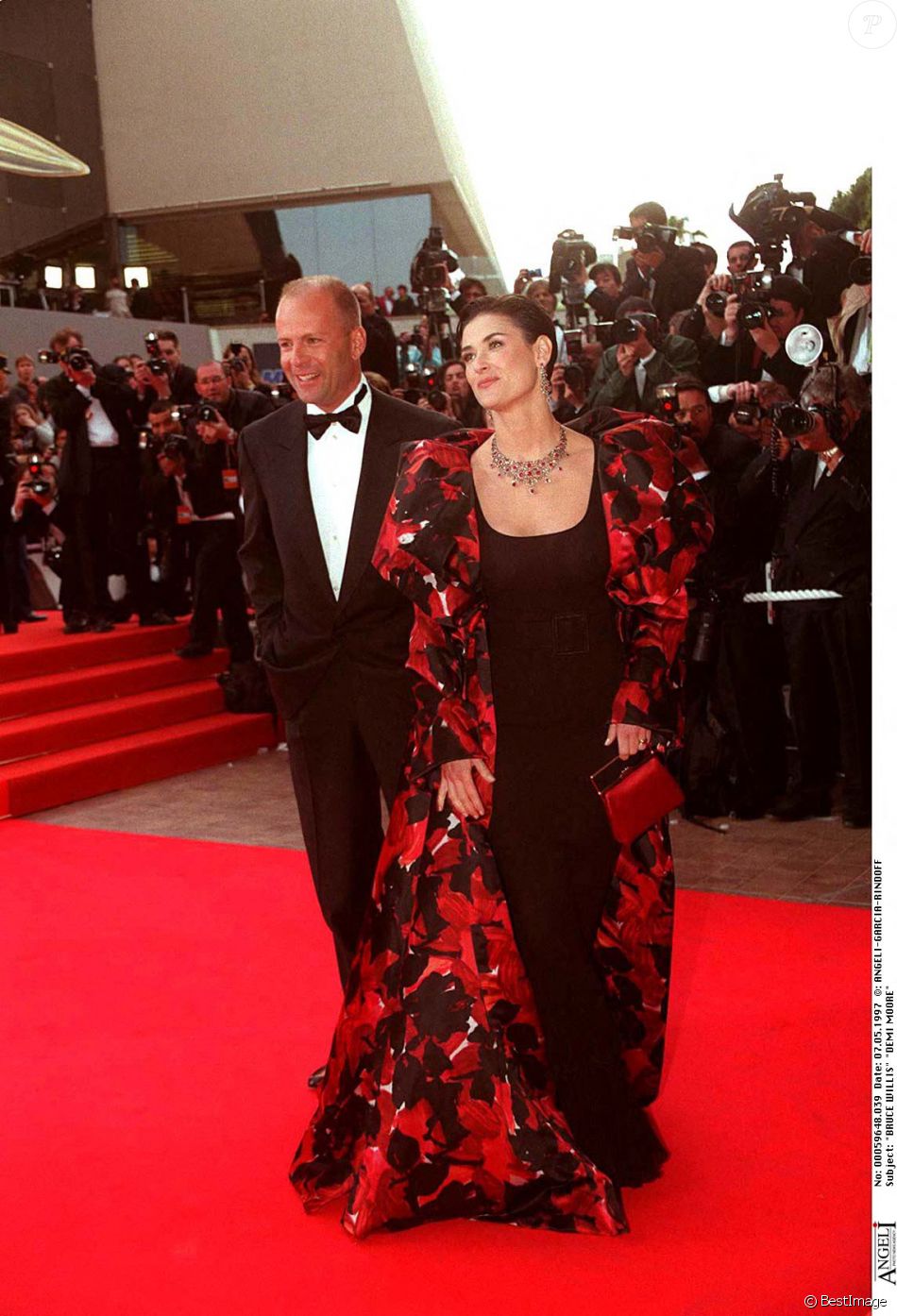 Demi Moore et Bruce Willis au Festival de Cannes en 1997 pour le