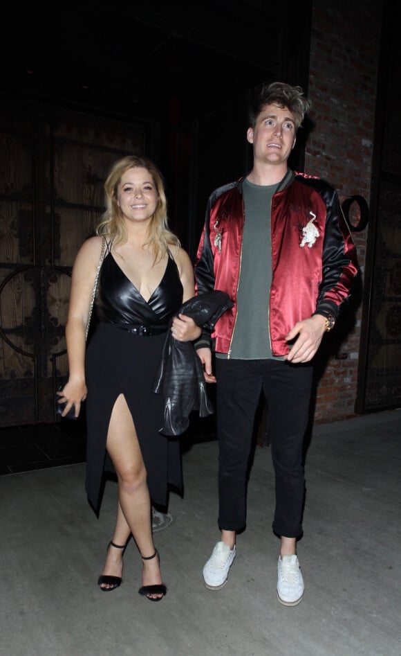 Sasha Pieterse et son compagnon Hudson Sheaffer sont allés diner en amoureux au restaurant TAO steakhouse à Hollywood. Le 3 octobre 2017 