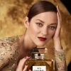 Marion Cotillard, dans la nouvelle campagne publicitaire pour le parfum Chanel N°5. 