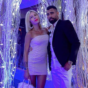 Sarah Lopez et Jonathan Matijas en couple, ils prennent la pose sur Instagram - 1er janvier 2020