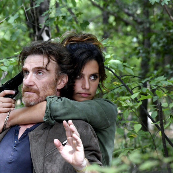 Exclusif - Laëtitia Milot, Thierry Frémont - Tournage de la saison 2 de la série "La Vengeance aux Yeux Clairs" à Nice. © Bruno Bebert/Bestimage
