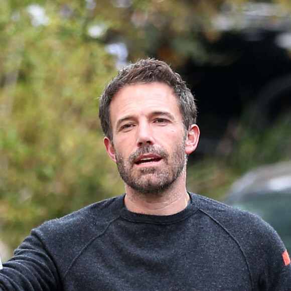 Ben Affleck se promène à Los Angeles, le 31 octobre 2020.