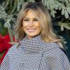 La Première dame Melania Trump reçoit pour la dernière fois le sapin de Noël de la Maison-Blanche à Washington.