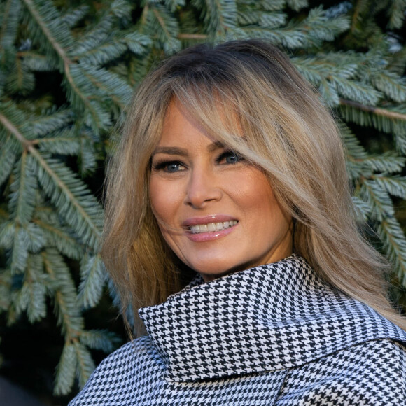La Première dame Melania Trump reçoit pour la dernière fois le sapin de Noël de la Maison-Blanche à Washington, le 23 novembre 2020. @Yuri Gripas/ABACAPRESS.COM