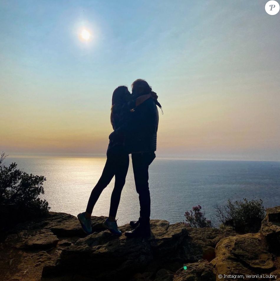 Veronika Loubry et son compagnon Gérard Kadoche. Octobre 2020. Purepeople