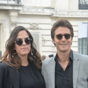 Anouchka Delon enceinte et son compagnon Julien Dereims - Arrivées au défilé Elie Saab "Collection Prêt-à-Porter Printemps/Eté 2020" lors de la Fashion Week de Paris (PFW), le 28 septembre 2019. © Veerren Ramsamy - Christophe Clovis / Bestimage 