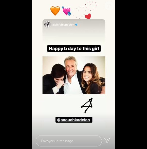 Alain-Fabien Delon a souhaité un joyeux anniversaire à sa soeur Anouckha sur Instagram le 25 novembre 2020. Elle a eu 30 ans.