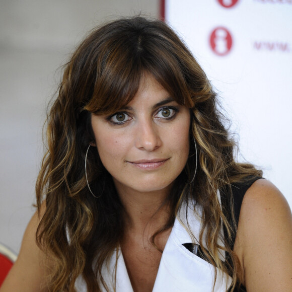 Laetitia Milot - Première édition du festival littéraire "Plumes de Stars" à Aix en Provence. Le 13 juin 2015