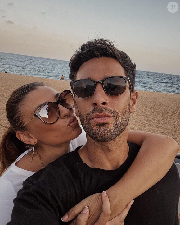 Valentin Léonard, ex-candidat des "Marseillais" devenu influenceur". Il est en couple avec l'ancienne Miss France Rachel Legrain-Trapani, avec qui il a eu un petit garçon prénommé Andrea en juillet 2020.