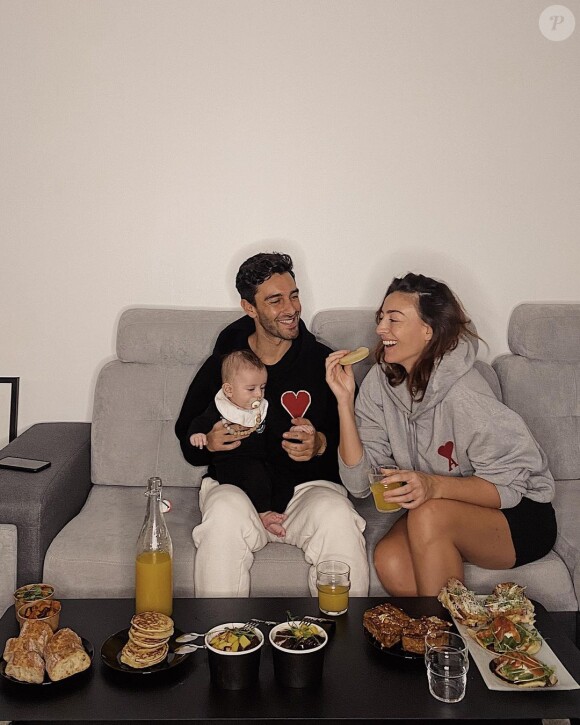 Valentin Léonard, ex-candidat des "Marseillais" devenu influenceur". Il est en couple avec l'ancienne Miss France Rachel Legrain-Trapani, avec qui il a eu un petit garçon prénommé Andrea en juillet 2020.