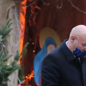 Bernard Laporte - Arrivées - Cérémonie religieuse en hommage au joueur Christophe Dominici en l'église Saint-Cécile à Boulogne-Billancourt le 2 décembre 2020