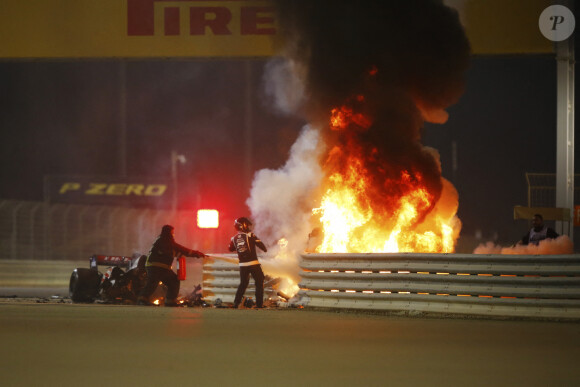 Accident de Romain Grosjean lors du Grand Prix de Formule 1 de Bahrein à Sakhir. Le 29 novembre 2020 © Motorsport Images / Panoramic / Bestimage