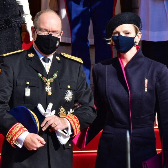 Le prince Albert II de Monaco, la princesse Charlène - La famille princière assiste à la messe d'action de grace avec Te Deum à la cathédrale de Monaco à l'occasion de la Fête Nationale 2020 de la principauté de Monaco le 19 novembre 2020. © Bruno Bebert / Bestimage 