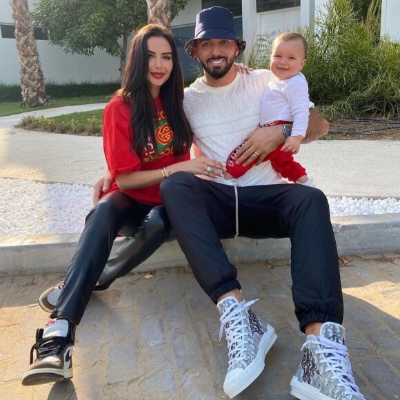 Nabilla est l'heureuse maman du petit Milann (1 an), né de ses amours avec son mari Thomas Vergara.