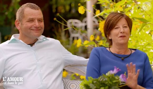 Eric l'Auvergnat de "L'amour est dans le pré 2020" en couple avec Sylvie lors du bilan, le 7 décembre sur M6