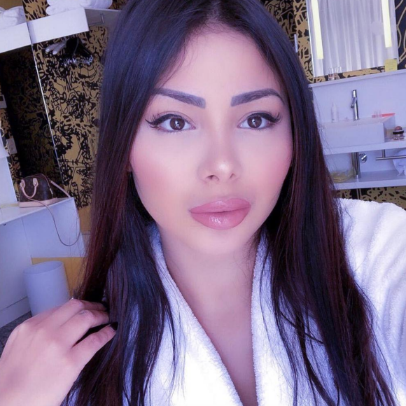 Maeva Ghennam sur Instagram en 2019